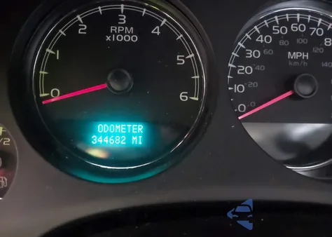 2011 Chevrolet Tahoe Lt z USA, uszkodzony, nr VIN 1GNSCBE0XBR110242